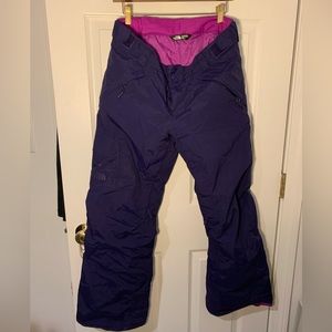 The North Face - Snow board pant in purple, girls medium style hyvent.